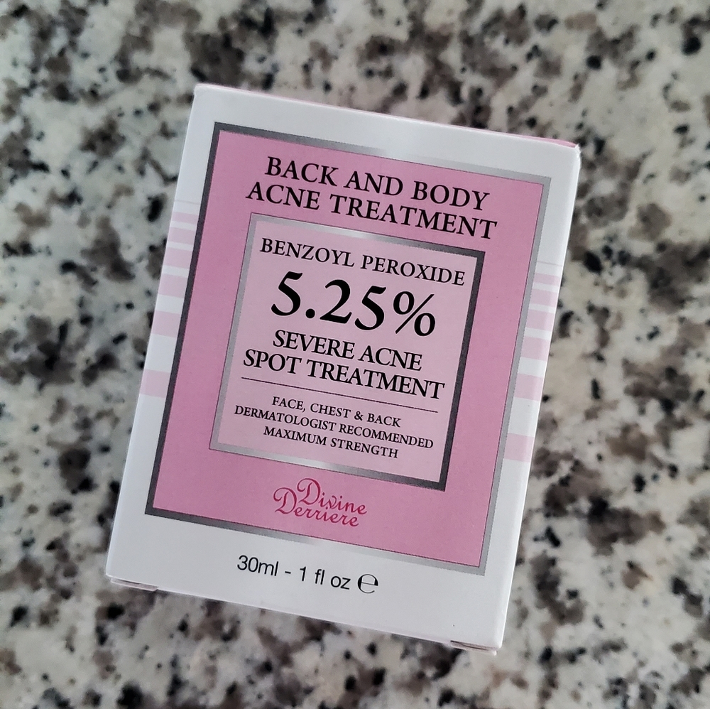 **SOLD**NEW Divine Derrier Acne Spot treatment